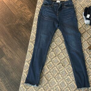 Crown and Ivy size 4R